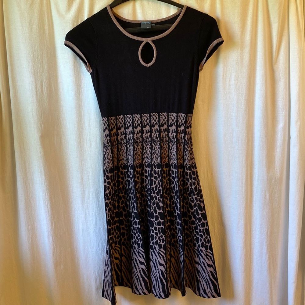 Gabby Skye Sweater Dress size small